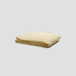 Buttermilk Washed Cotton Percale Fitted Sheet -Piglet Piglet in Bed Washed Cotton Fitted Sheet Buttermilk 1 grey BG