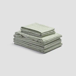 Pear Small Gingham Cotton Percale Bundle -Piglet PigletinBed WashedCottonBedtimeBundle PearGingham monocolour greyBG 1