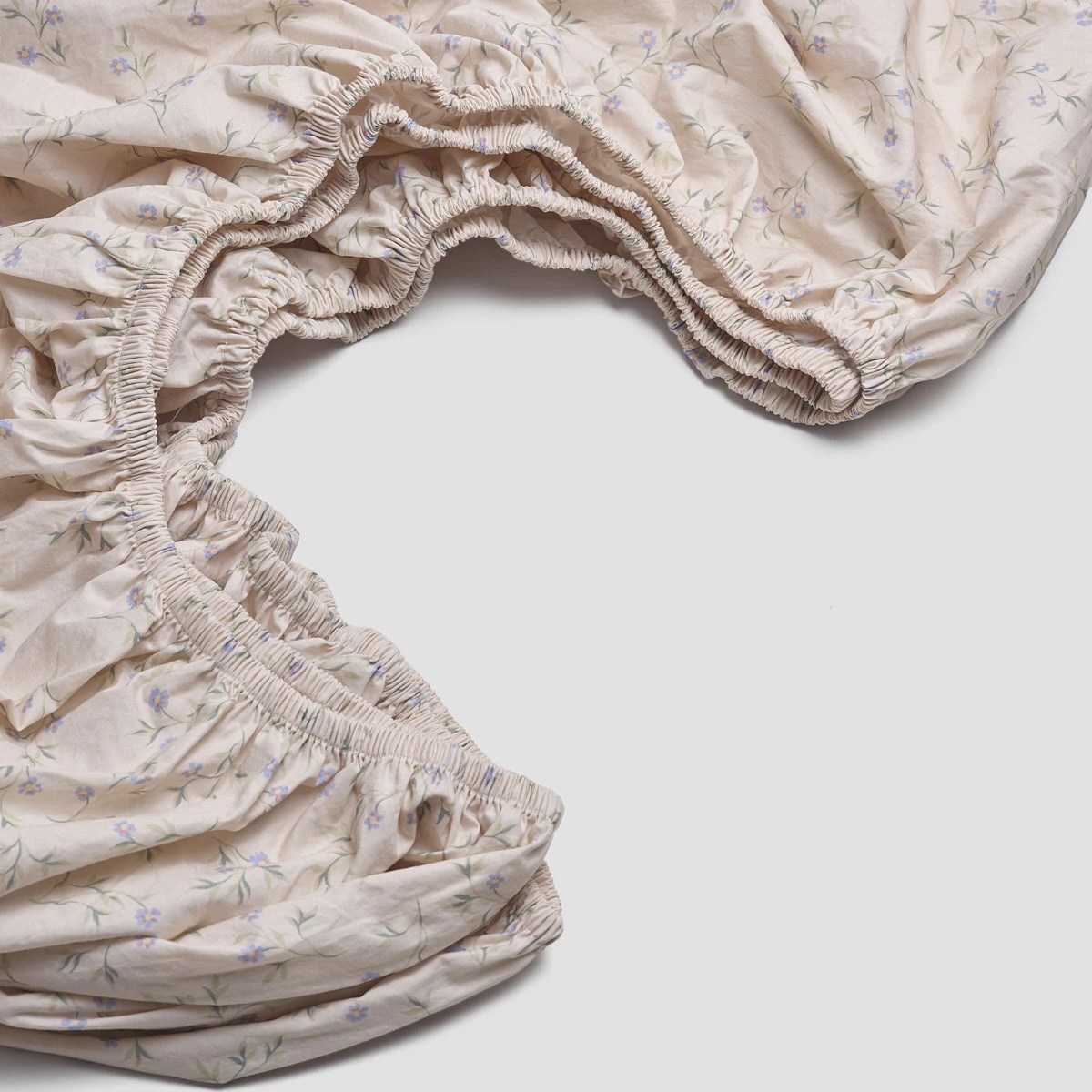 Spring Sprig Printed Cotton Sheet Set 5 Spring Sprig Printed Cotton Sheet Set - Image 3